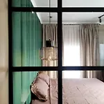 на большем фонтане 1 *