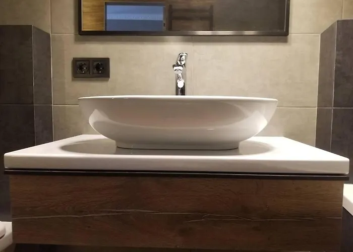 на большем фонтане 1 Apartman *